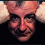 Douglas Adams: Pink Floyd’la gitar çalan çılgın mizah ustası